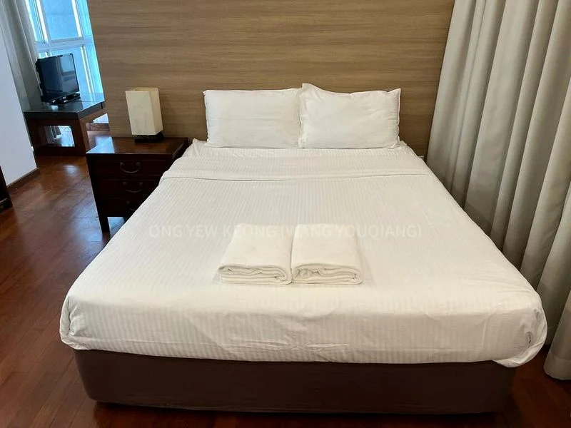 PLATINUM RESIDENCE 4