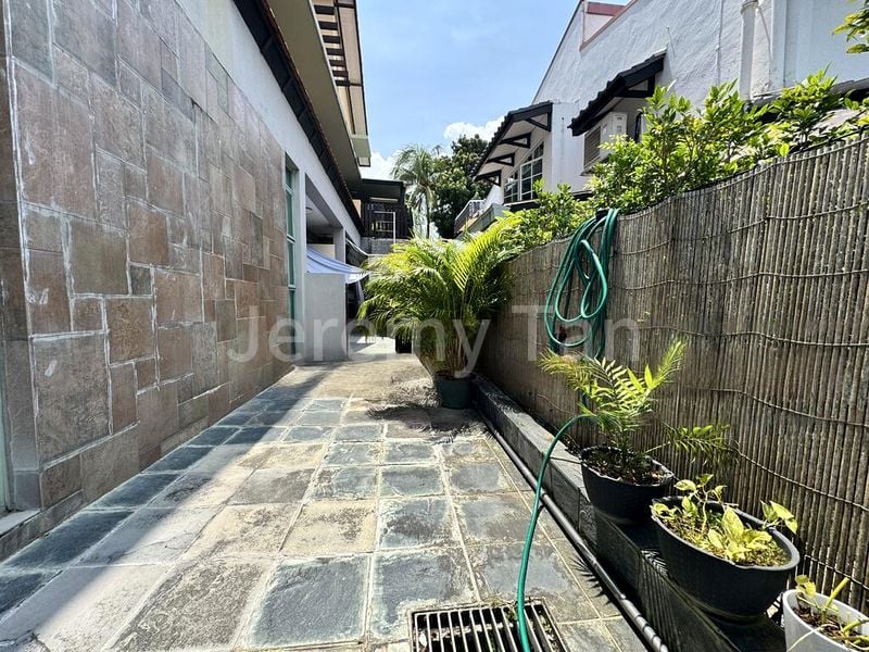 PARBURY HILL CONDOMINIUM 3