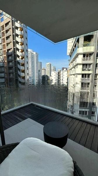 THE PEAK @ CAIRNHILL I 9