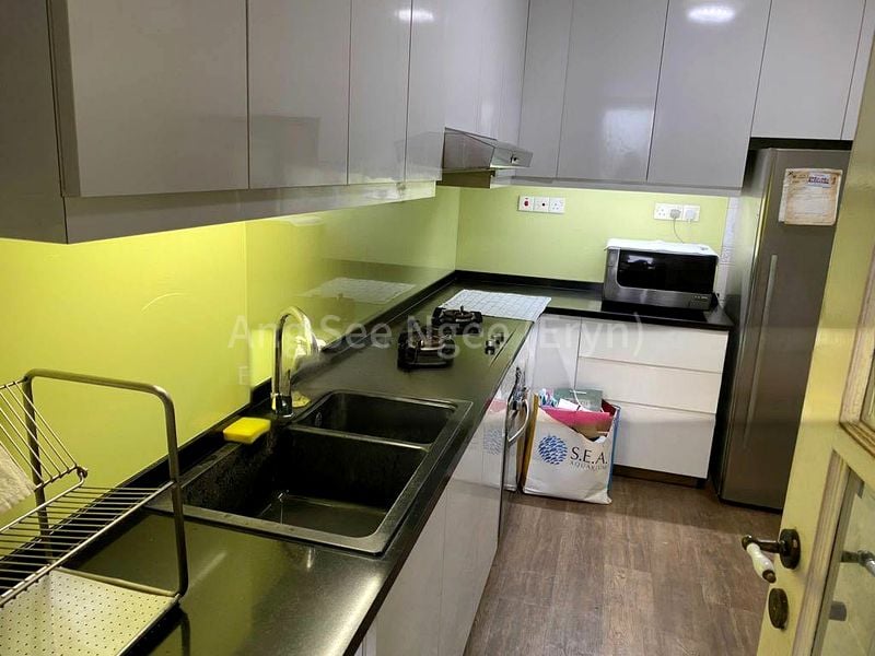 SHERWOOD CONDOMINIUM 4