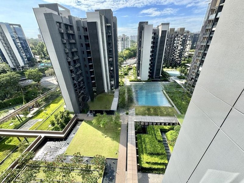 LEEDON GREEN 8