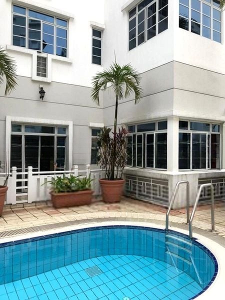 PINETREE CONDOMINIUM 6