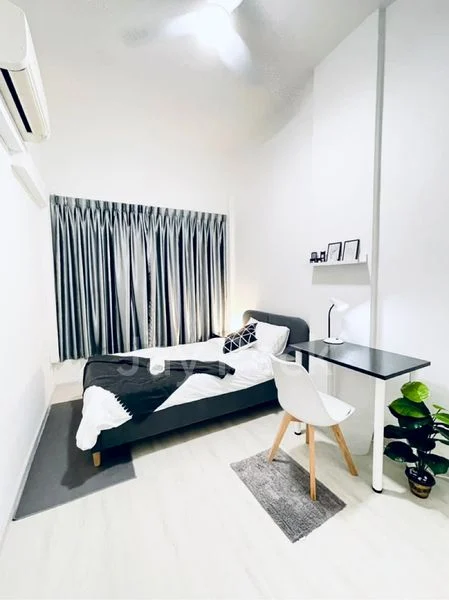 PEOPLE'S PARK COMPLEX 4