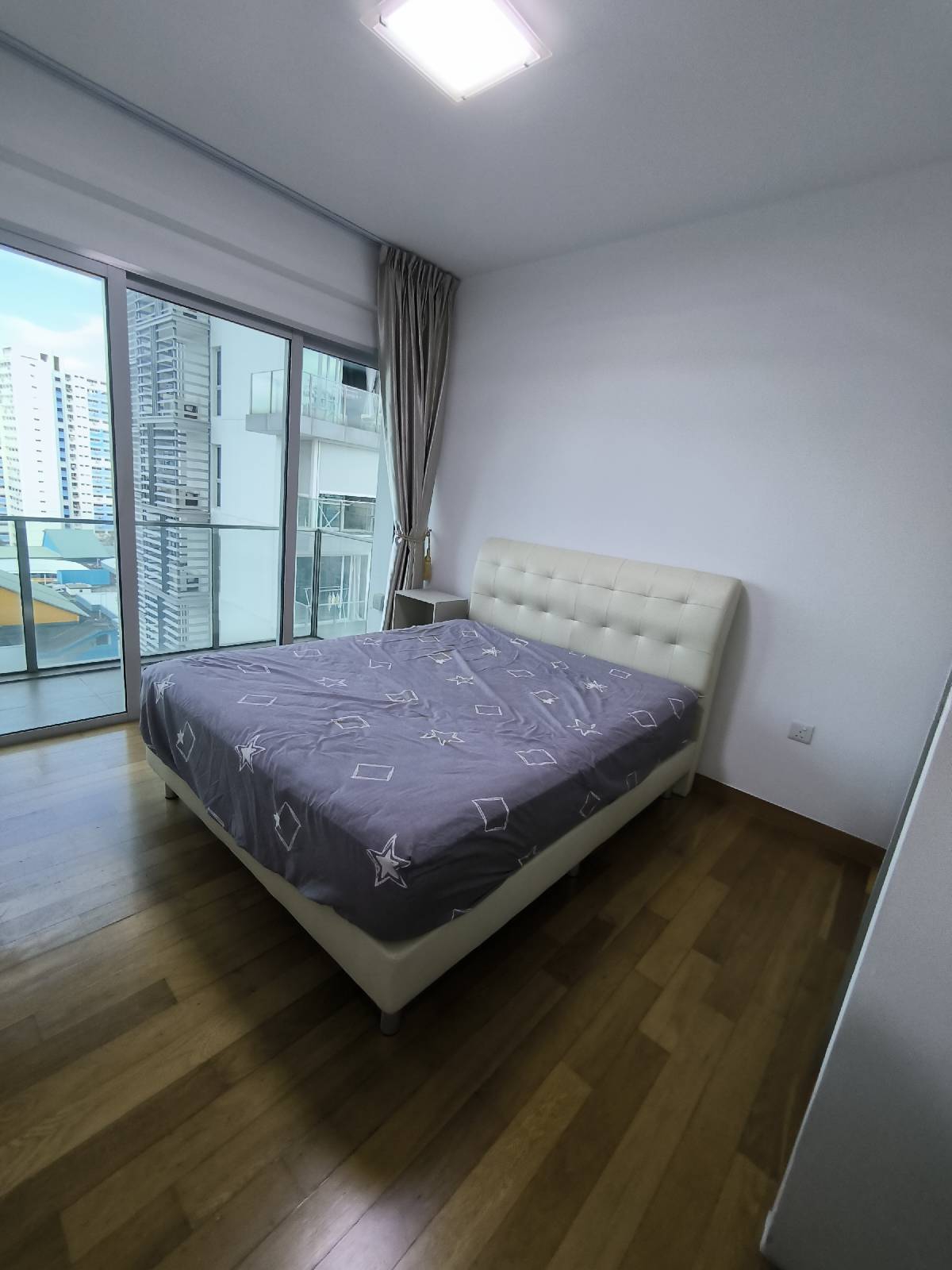 EIGHT RIVERSUITES 13