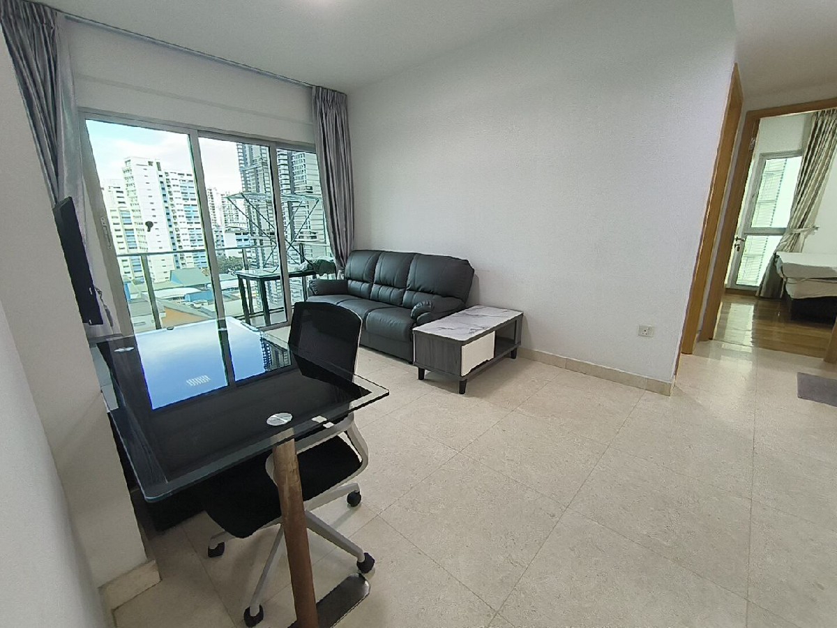 EIGHT RIVERSUITES 15