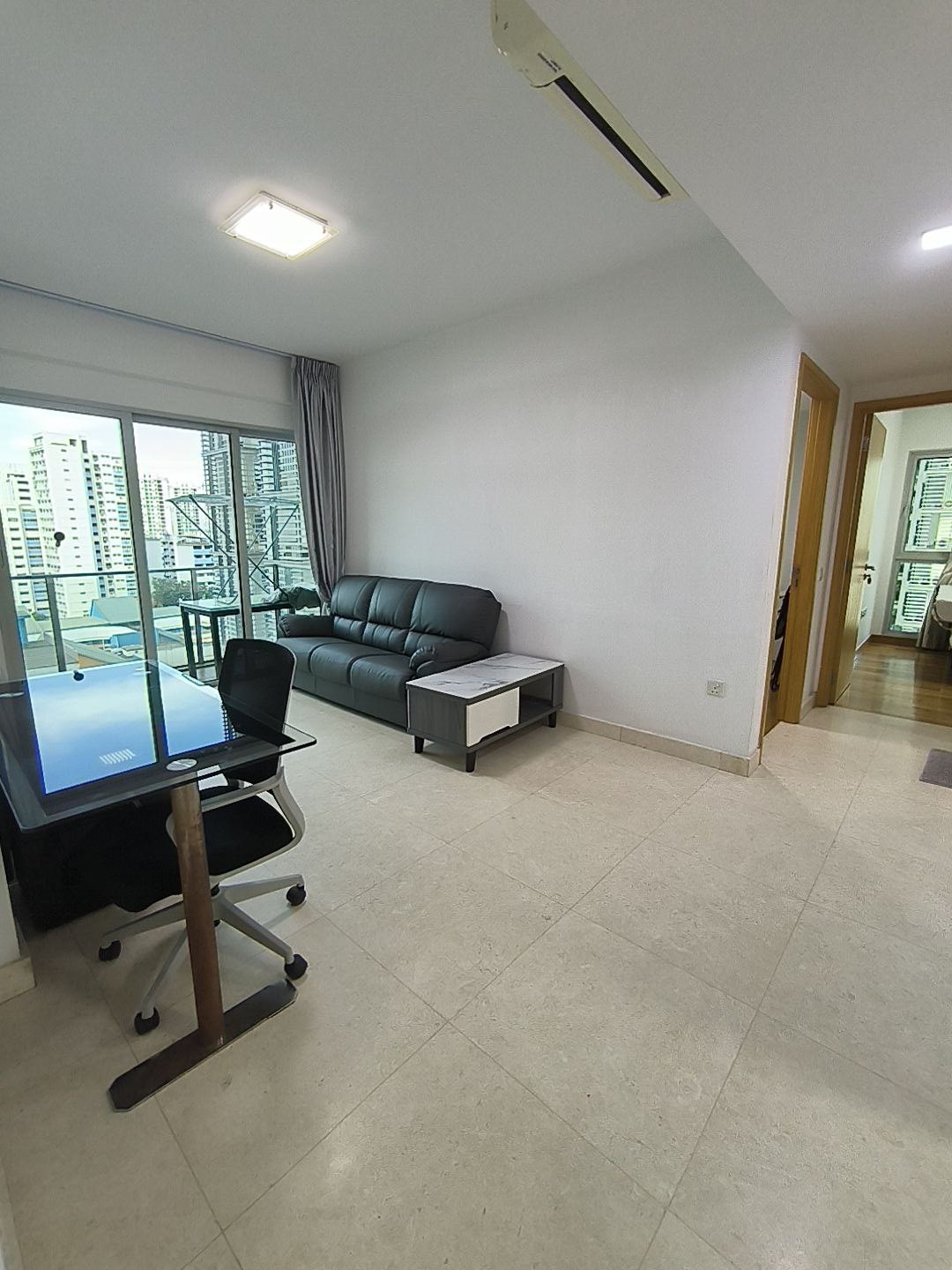 EIGHT RIVERSUITES 16