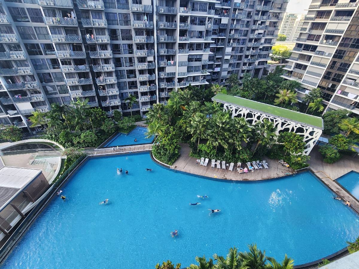 GRANDEUR PARK RESIDENCES 18