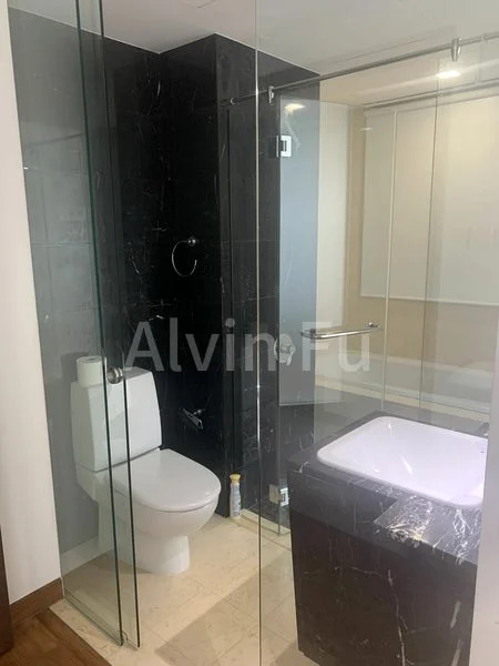 RESIDENCES @ EVELYN 7