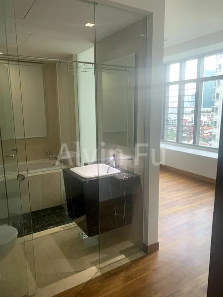 RESIDENCES @ EVELYN 10