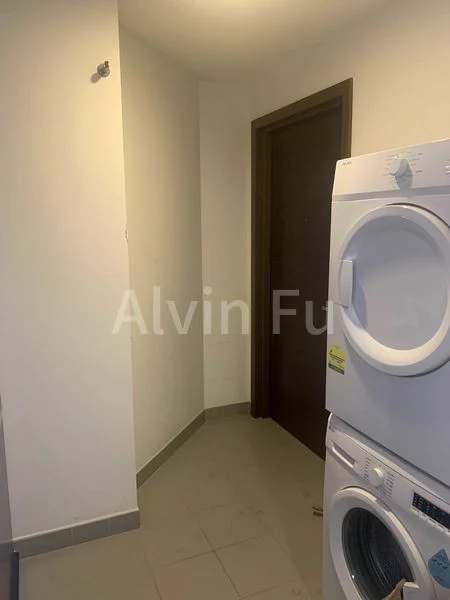 RESIDENCES @ EVELYN 15