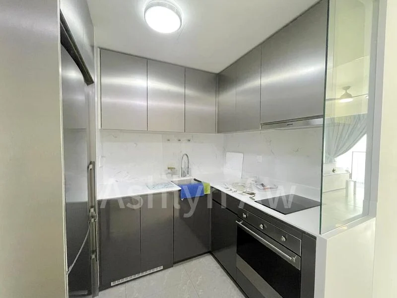 THE CLEMENT CANOPY 5