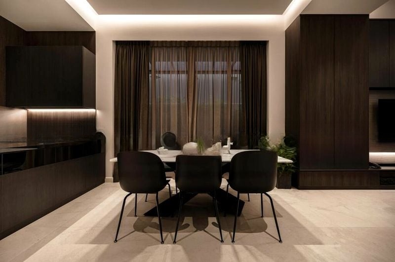 LUXUS HILLS 12