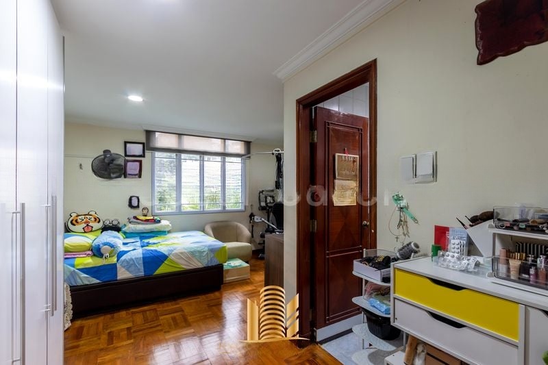 PINETREE CONDOMINIUM 10