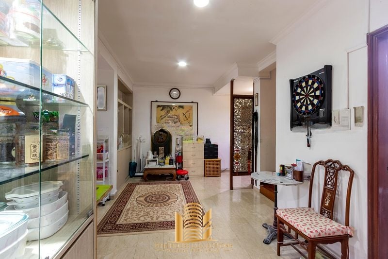 PINETREE CONDOMINIUM 5