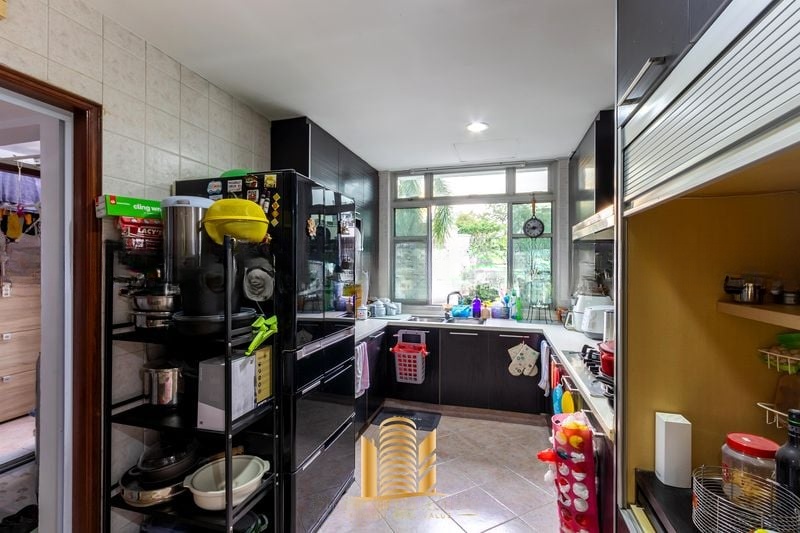 PINETREE CONDOMINIUM 6