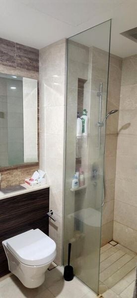 COMMONWEALTH TOWERS 9