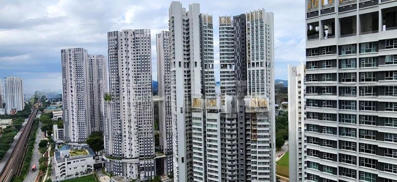 COMMONWEALTH TOWERS 8