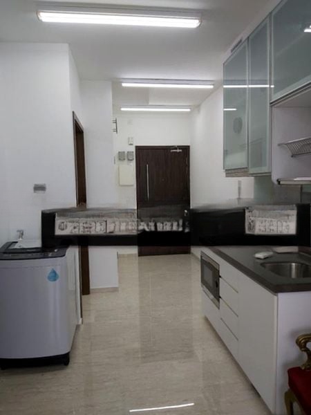 NOVENA REGENCY 14