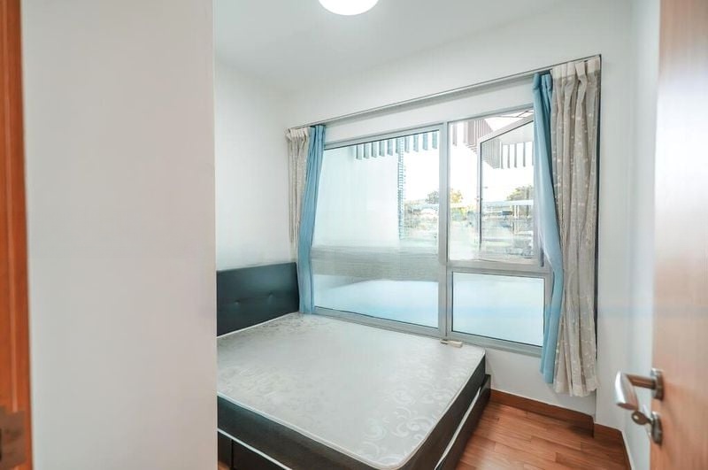 EIGHT RIVERSUITES 11