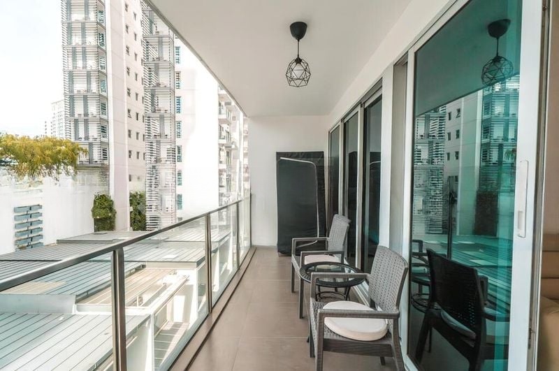 EIGHT RIVERSUITES 15