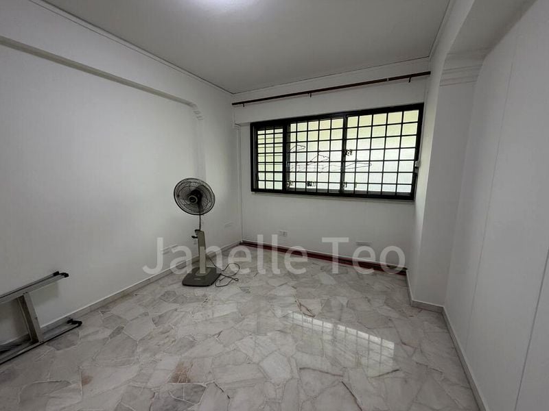 CHOA CHU KANG AVE 1 8