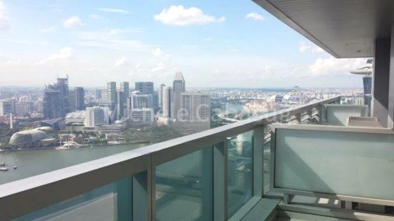 MARINA BAY RESIDENCES 3