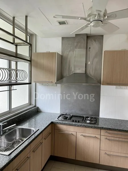 THE BOTANIC ON LLOYD 8