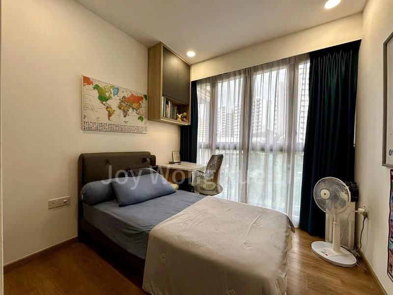 RIVERCOVE RESIDENCES 3