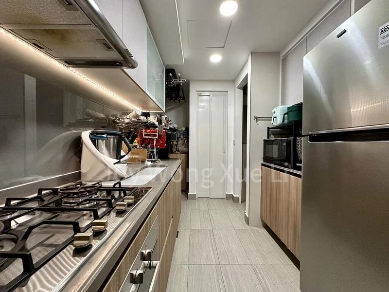 RIVERCOVE RESIDENCES 6