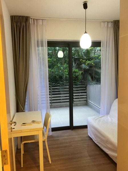 THE LAKEFRONT RESIDENCES 11