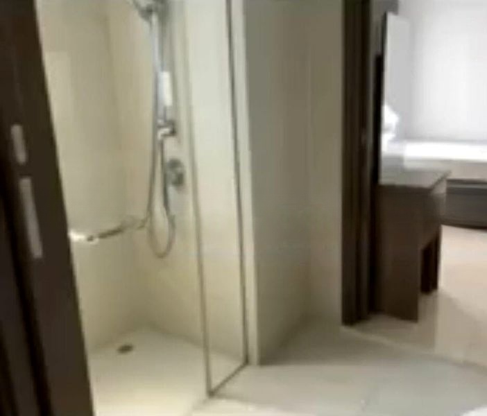 ROBINSON SUITES 6