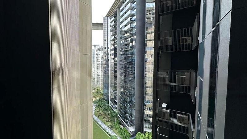 AMBER PARK 12