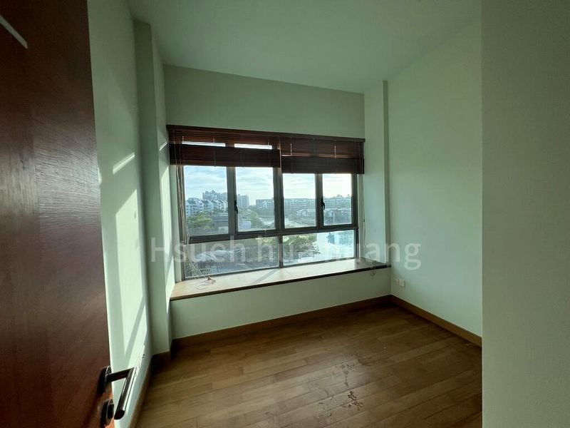 THE BERTH BY THE COVE 3