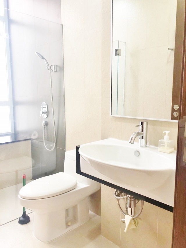 PALM GALLERIA 16