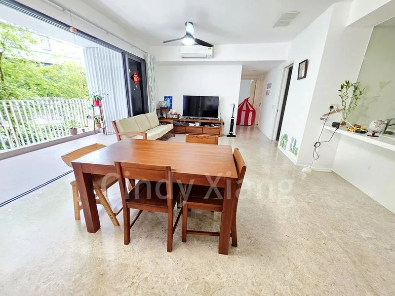 THE LAKEFRONT RESIDENCES 2