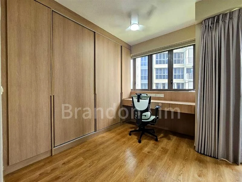 RIVERCOVE RESIDENCES 5