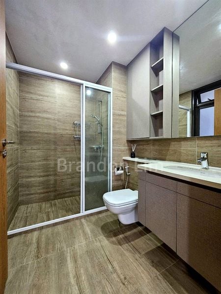 RIVERCOVE RESIDENCES 8