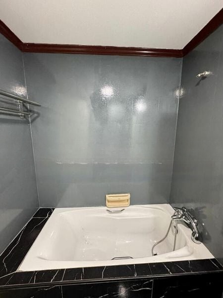 SPRINGDALE CONDOMINIUM 4