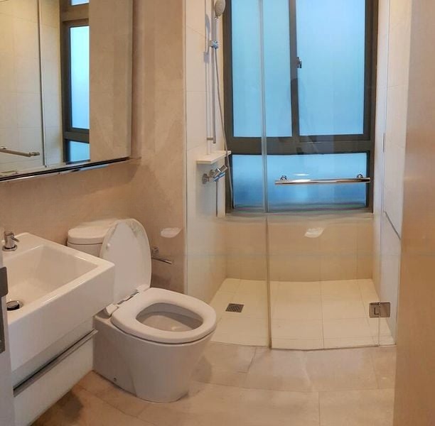 RIVERGATE 8