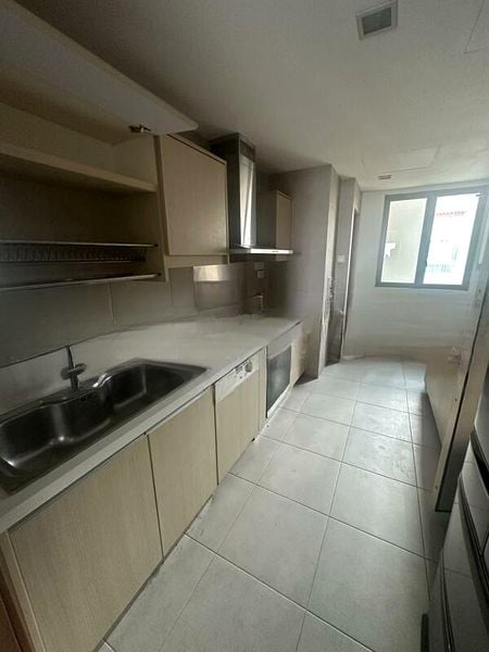 THE BERTH BY THE COVE 4