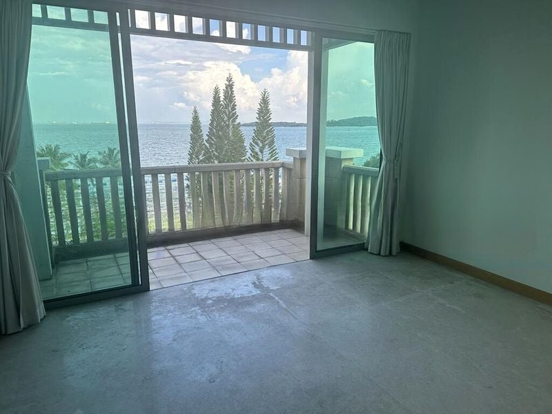 THE BERTH BY THE COVE 11