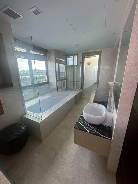 THE BERTH BY THE COVE 2