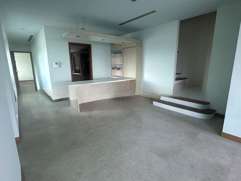 THE BERTH BY THE COVE 9