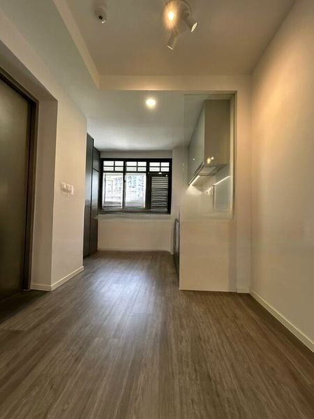 AVENUE SOUTH RESIDENCE 7