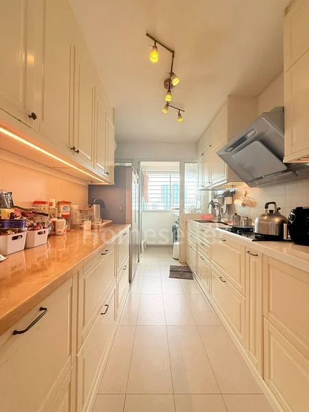 BT BATOK WEST AVE 6 6