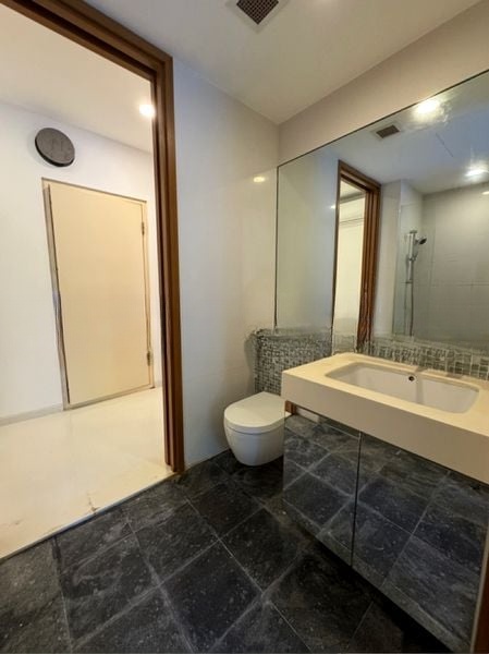 RV SUITES 9