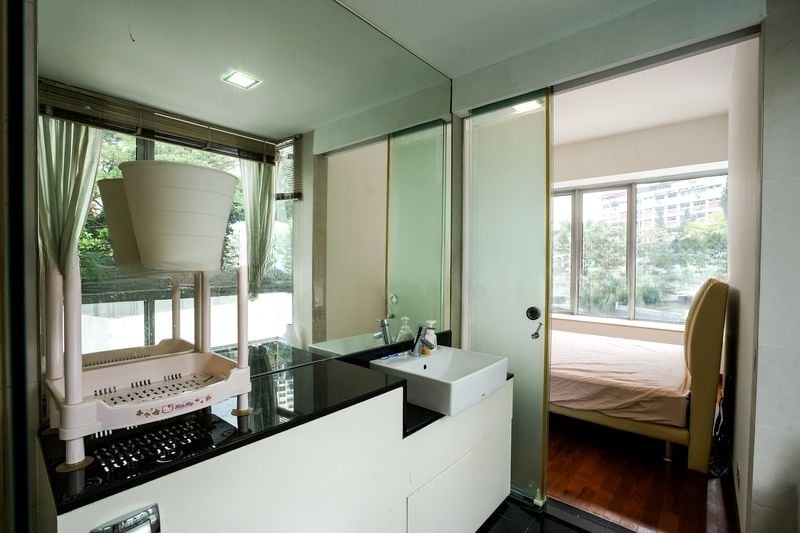 TWIN REGENCY 8