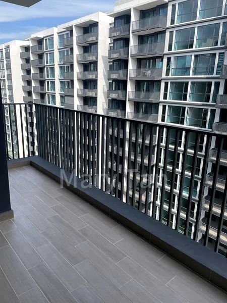 TREASURE AT TAMPINES 8