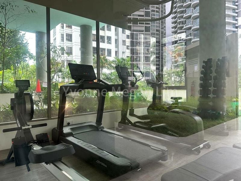 COASTLINE RESIDENCES 11