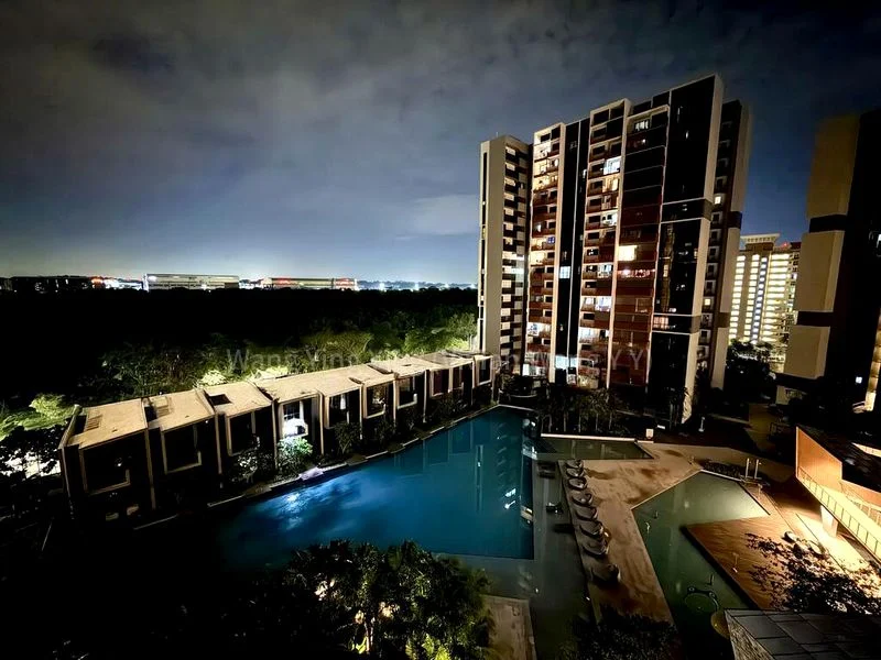 RIVERFRONT RESIDENCES 4